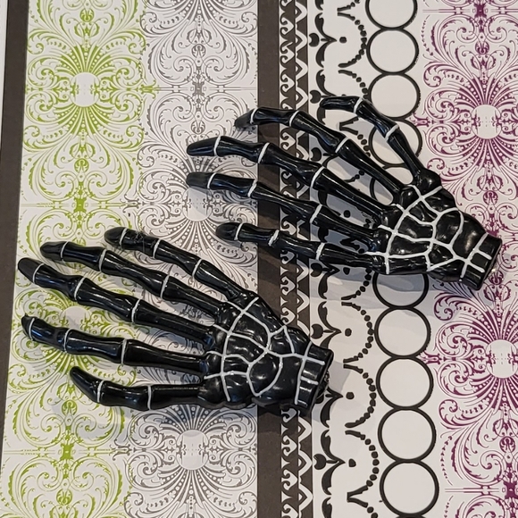 None Accessories - Skeleton Hand Barrettes